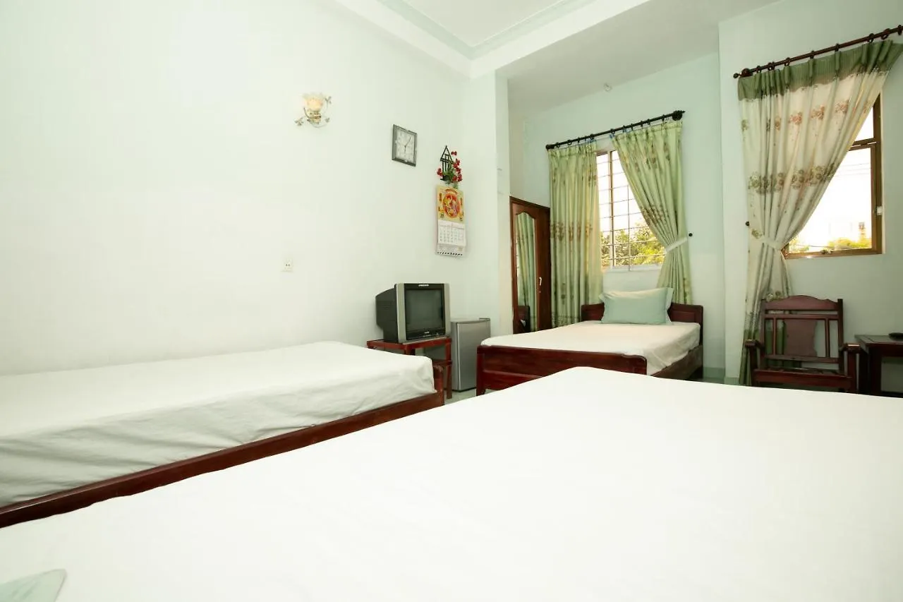Spot On 1076 Dai Loc Motel Da Nang Vietnam